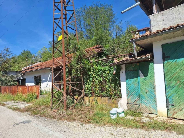 Къща в с. Малки чифлик, Област Велико Търново - 100 кв.м за 357 €/кв.м - Снимка #1