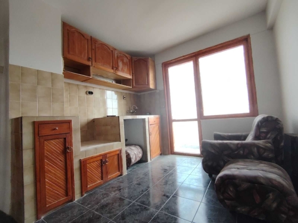 Тристаен апартамент в с. Каменец, Област Плевен - 60 кв.м за 149 €/кв.м - Снимка #1