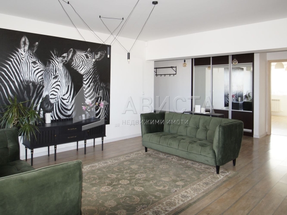 Четиристаен апартамент в София, Младост 4 - 187 кв.м за 1309 €/кв.м - Снимка #1