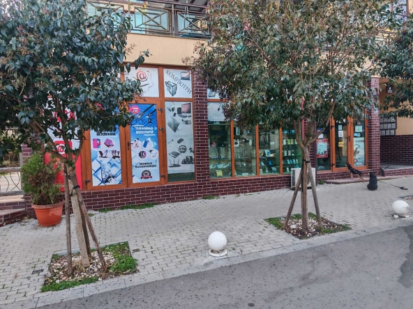 Магазин в Бургас, Сарафово - 146 кв.м за 1082 €/кв.м - Снимка #1