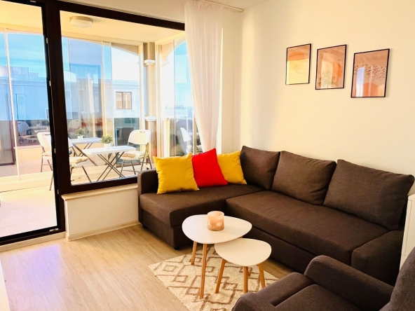 Дава се под наем Тристаен апартамент в Варна, м-т Траката - 75 кв.м за 797.64 € - Снимка #1