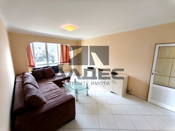 Дава се под наем Тристаен апартамент в София, Младост 1 - 95 кв.м за 797.64 € - Снимка #1