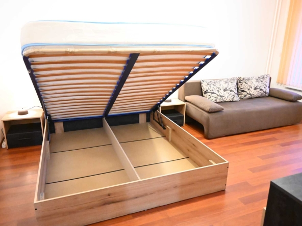 Дава се под наем Двустаен апартамент в София, Света Троица - 50 кв.м за 283.05 € - Снимка #1