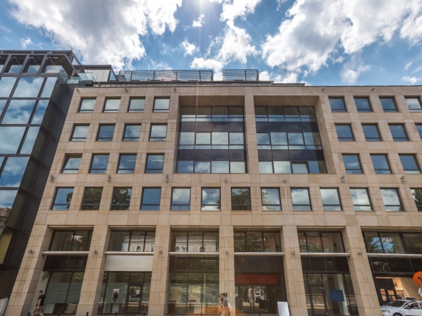 Дава се под наем Офис в София, Център - 10 кв.м за 677.79 € - Снимка #1