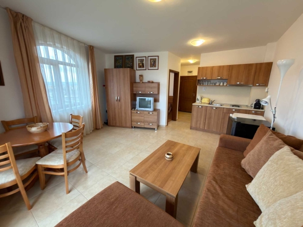 Двустаен апартамент в к.к. Слънчев бряг - 60 кв.м за 651 €/кв.м - Снимка #1