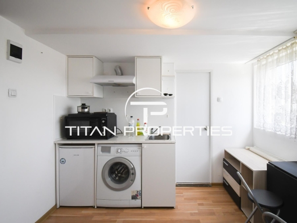 Дава се под наем Двустаен апартамент в София, Симеоново - 40 кв.м за 348.84 € - Снимка #1