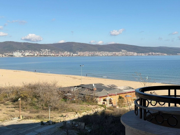 Тристаен апартамент в к.к. Слънчев бряг - 90 кв.м за 1019 €/кв.м - Снимка #1