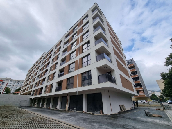 Гараж / Паркомясто в Шумен, Болницата - 1 кв.м за 9945 €/кв.м - Снимка #1