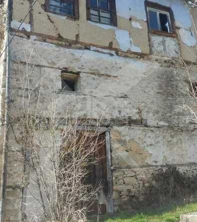 Къща в с. Югово, Област Пловдив - 200 кв.м за 37 €/кв.м - Снимка #1