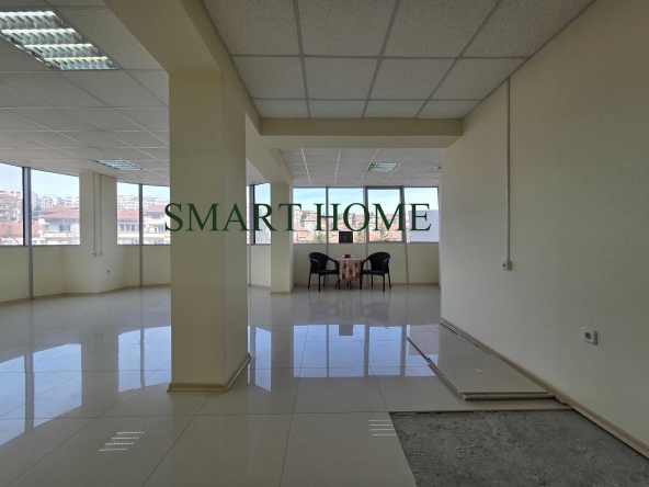 Офис в Велико Търново, Център - 57 кв.м за 793 €/кв.м - Снимка #1