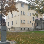 Къща в Павел баня - 735 кв.м за 243 €/кв.м - Снимка #1