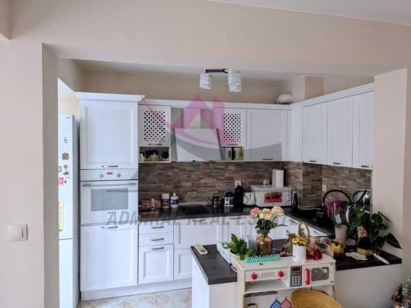 Тристаен апартамент в Варна, Цветен квартал - 113 кв.м за 1354 €/кв.м - Снимка #1