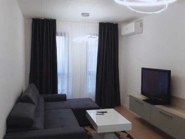 Дава се под наем Двустаен апартамент в София, Център - 55 кв.м за 535.5 € - Снимка #1