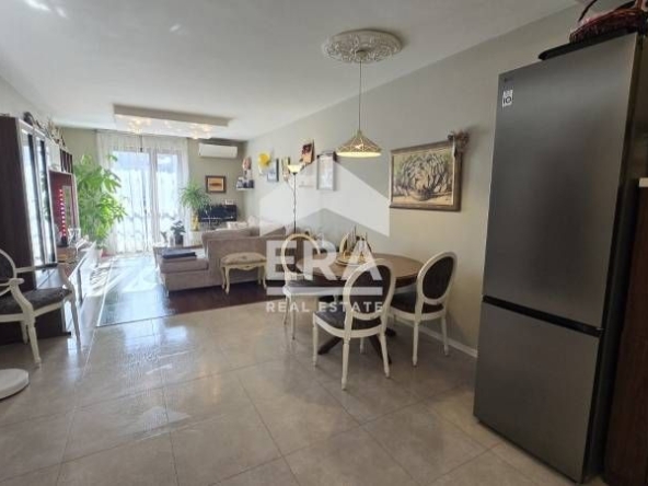 Двустаен апартамент в София, Център - 85 кв.м за 1785 €/кв.м - Снимка #1