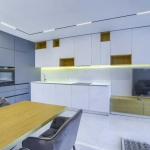 Тристаен апартамент в София, Център - 102 кв.м за 715 €/кв.м - Снимка #1