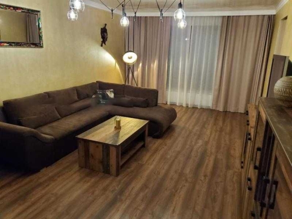 Тристаен апартамент в София, Зона Б-19 - 100 кв.м за 740 €/кв.м - Снимка #1