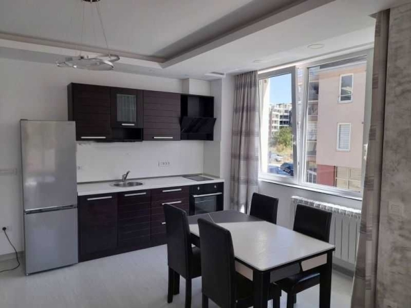 Дава се под наем Двустаен апартамент в София, Витоша - 63 кв.м за 598.23 € - Снимка #1