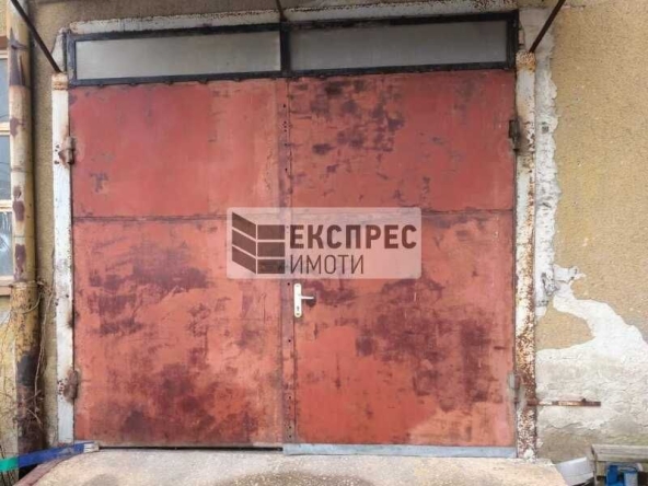 Дава се под наем Склад в Варна, Аспарухово - 300 кв.м за 1047.03 € - Снимка #1