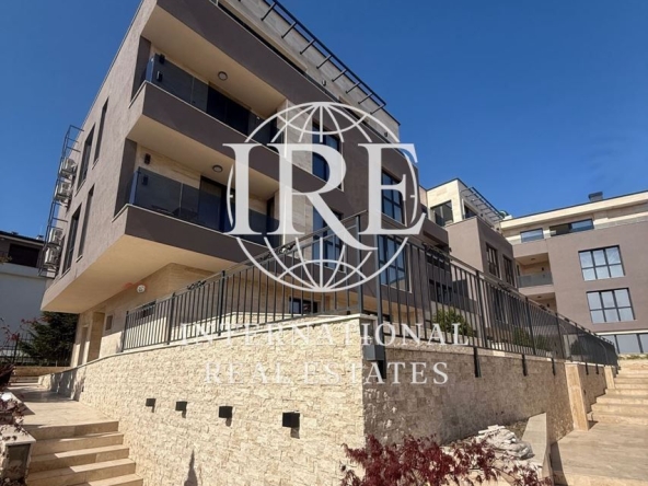 Тристаен апартамент в Варна, Бриз - 150 кв.м за 1326 €/кв.м - Снимка #1