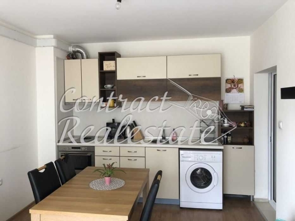 Дава се под наем Двустаен апартамент в Варна, Цветен квартал - 50 кв.м за 398.82 € - Снимка #1