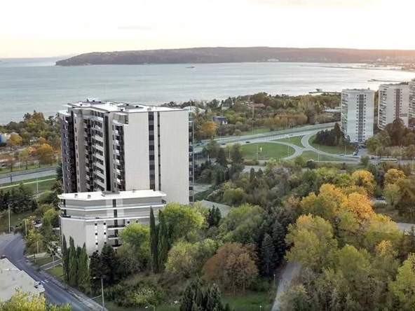 Двустаен апартамент в Варна, Център - 69 кв.м за 1885 €/кв.м - Снимка #1