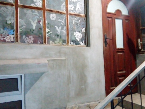 Етаж от къща в Добрич, Христо Ботев - 100 кв.м за 918 €/кв.м - Снимка #1