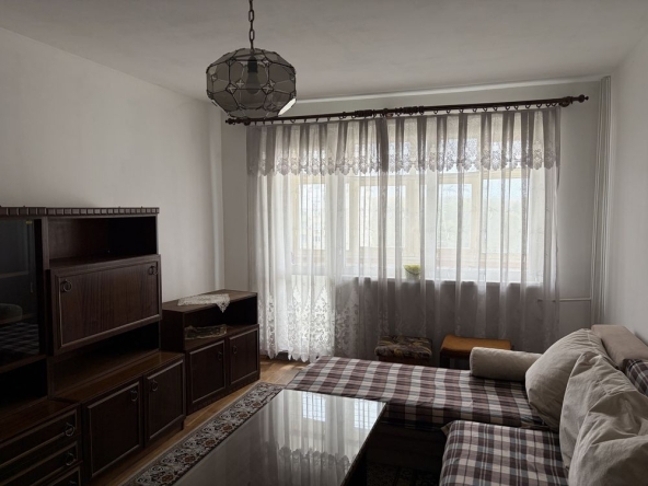 Дава се под наем Тристаен апартамент в София, Люлин 10 - 84 кв.м за 747.66 € - Снимка #1