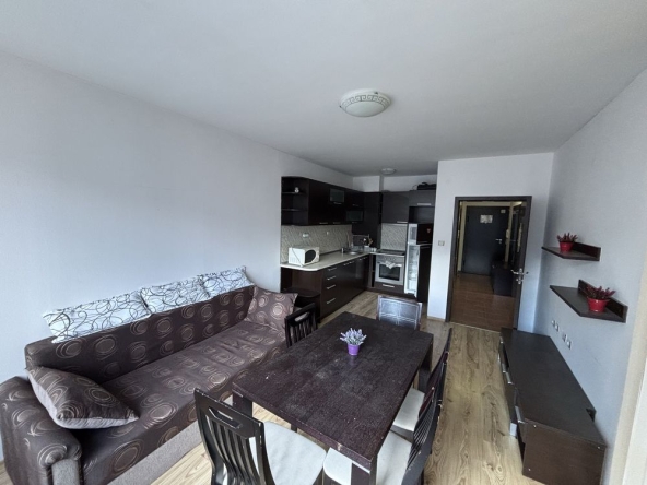 Тристаен апартамент в Банско - 80 кв.м за 670 €/кв.м - Снимка #1