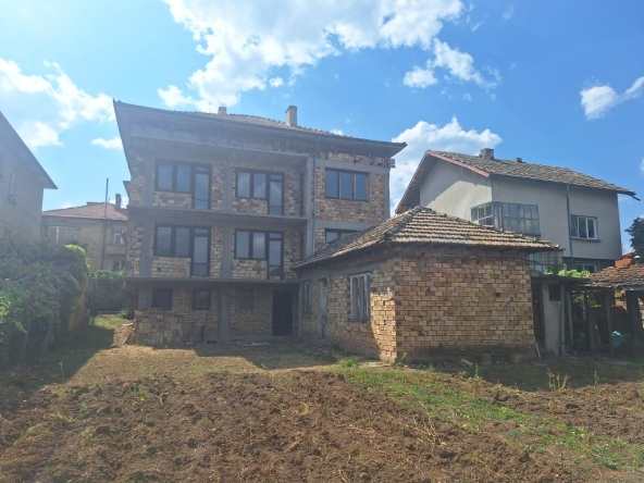 Къща в Попово - 125 кв.м за 408 €/кв.м - Снимка #1