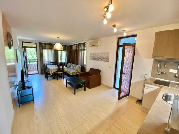 Тристаен апартамент в Свети Влас - 96 кв.м за 744 €/кв.м - Снимка #1