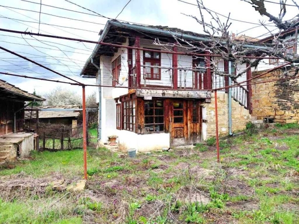 Къща в с. Караиванца, Област Габрово - 63 кв.м за 187 €/кв.м - Снимка #1