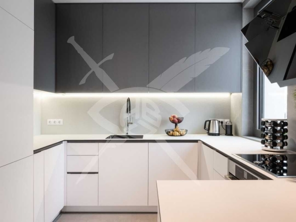 Дава се под наем Четиристаен апартамент в София, Изгрев - 133 кв.м за 2842.74 € - Снимка #1