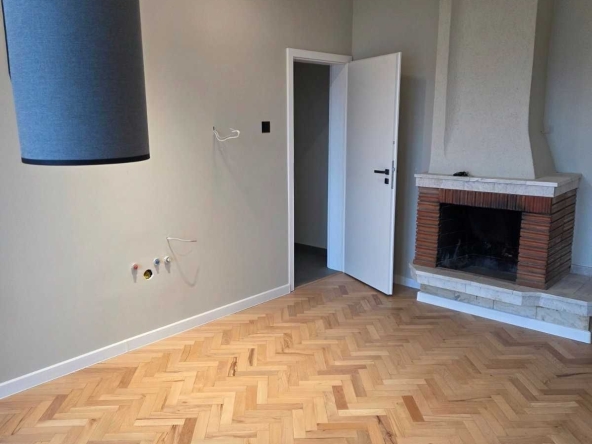 Тристаен апартамент в София, Сердика - 60 кв.м за 1683 €/кв.м - Снимка #1