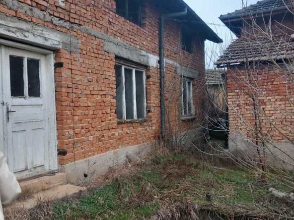 Парцел в с. Попица, Област Враца - 870 кв.м за 9 €/кв.м - Снимка #1