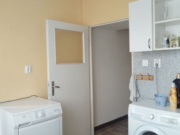 Дава се под наем Едностаен апартамент в Радомир - 46 кв.м за 49872.39 € - Снимка #1