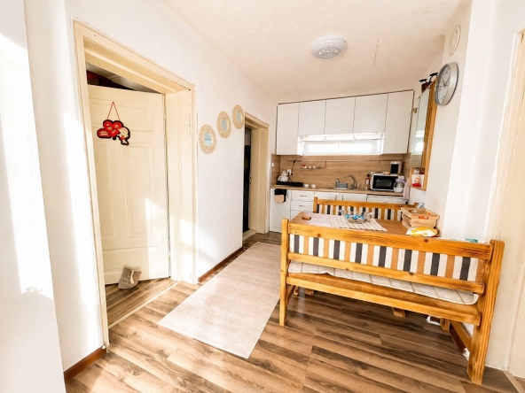 Дава се под наем Къща в Варна, Галата - 80 кв.м за 747.66 € - Снимка #1