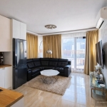 Дава се под наем Тристаен апартамент в Варна, Бриз - 110 кв.м за 997.05 € - Снимка #1