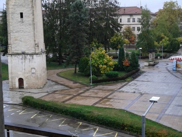 Тристаен апартамент в Разград, Център - 76 кв.м за 839 €/кв.м - Снимка #1