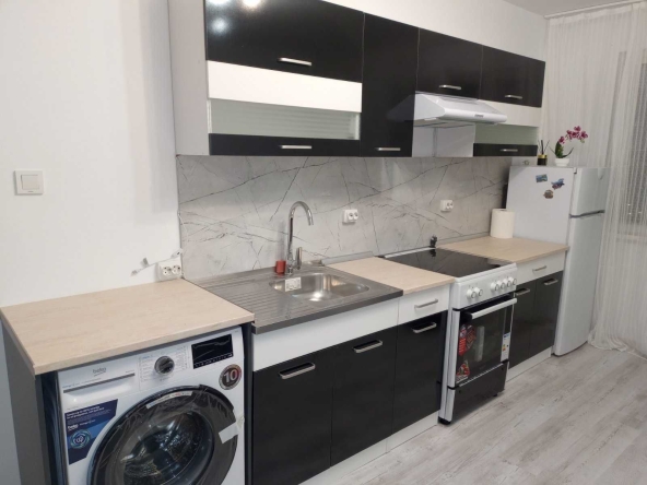 Дава се под наем Тристаен апартамент в София, Дружба 2 - 67 кв.м за 796.62 € - Снимка #1