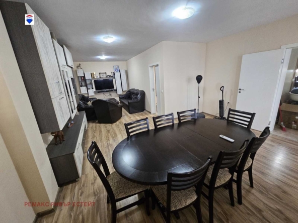 Тристаен апартамент в Русе, Родина 1 - 156 кв.м за 719 €/кв.м - Снимка #1