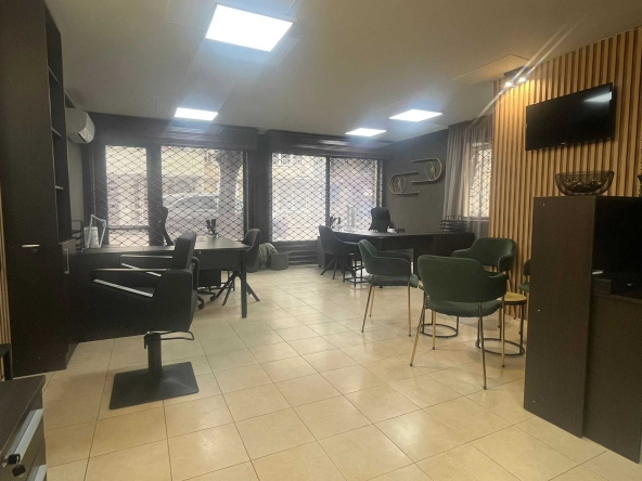 Дава се под наем  в Варна, Център -  кв.м за 234.09 € - Снимка #1