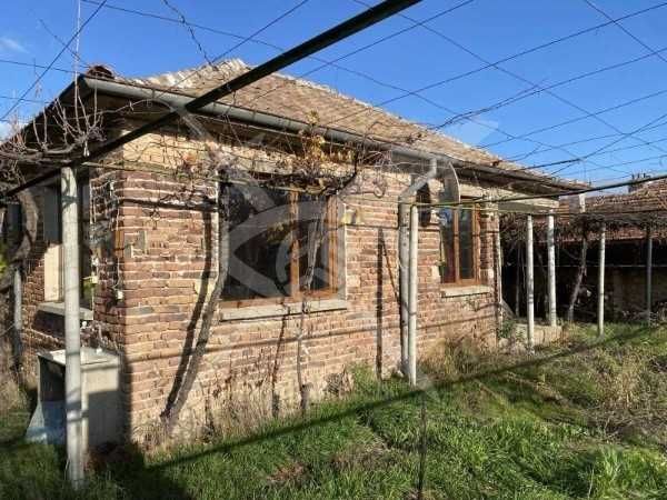 Къща в с. Васил Левски, Област Пловдив - 70 кв.м за 423 €/кв.м - Снимка #1