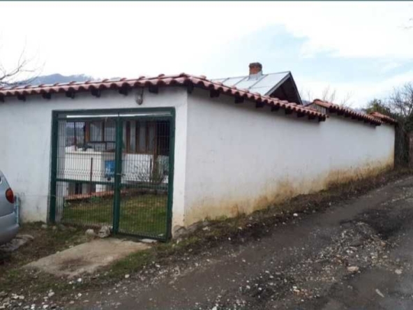 Къща в Разлог - 567 кв.м за 135 €/кв.м - Снимка #1