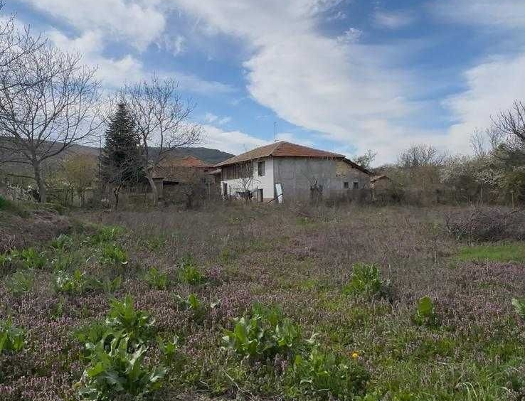 Парцел в Търговище, Център - 785 кв.м за 5 €/кв.м - Снимка #1