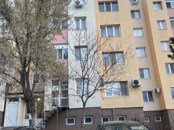 Двустаен апартамент в Пазарджик, Идеален център - 66 кв.м за 619 €/кв.м - Снимка #1