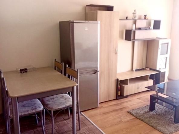 Дава се под наем Двустаен апартамент в Варна, Базар Левски - 60 кв.м за 448.8 € - Снимка #1