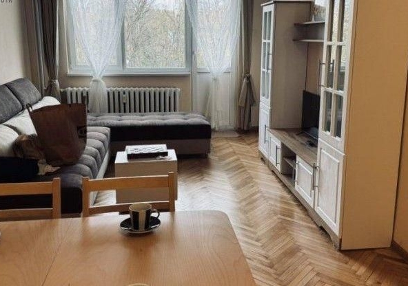 Дава се под наем Двустаен апартамент в София, Център - 55 кв.м за 698.19 € - Снимка #1