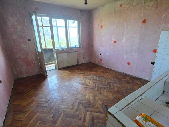 Двустаен апартамент в Русе, Цветница - 69 кв.м за 628 €/кв.м - Снимка #1
