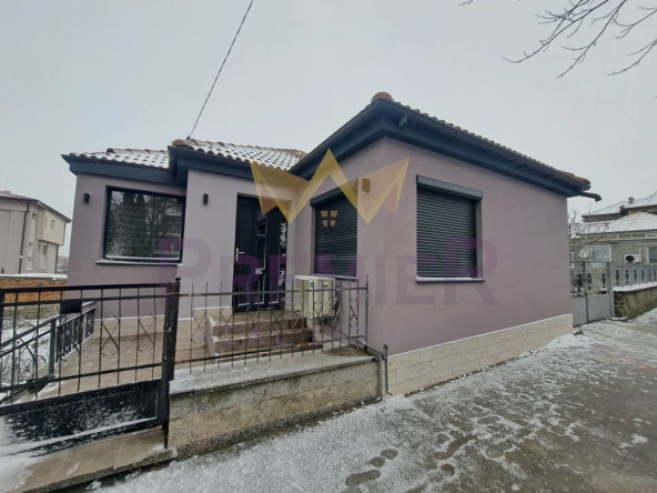 Дава се под наем Етаж от къща в Аксаково - 90 кв.м за 698.19 € - Снимка #1