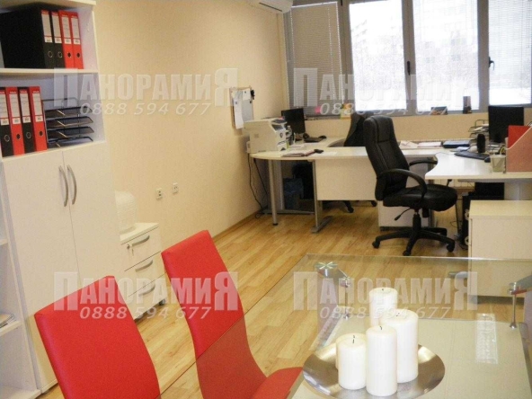 Офис в София, Изгрев - 59 кв.м за 1383 €/кв.м - Снимка #1